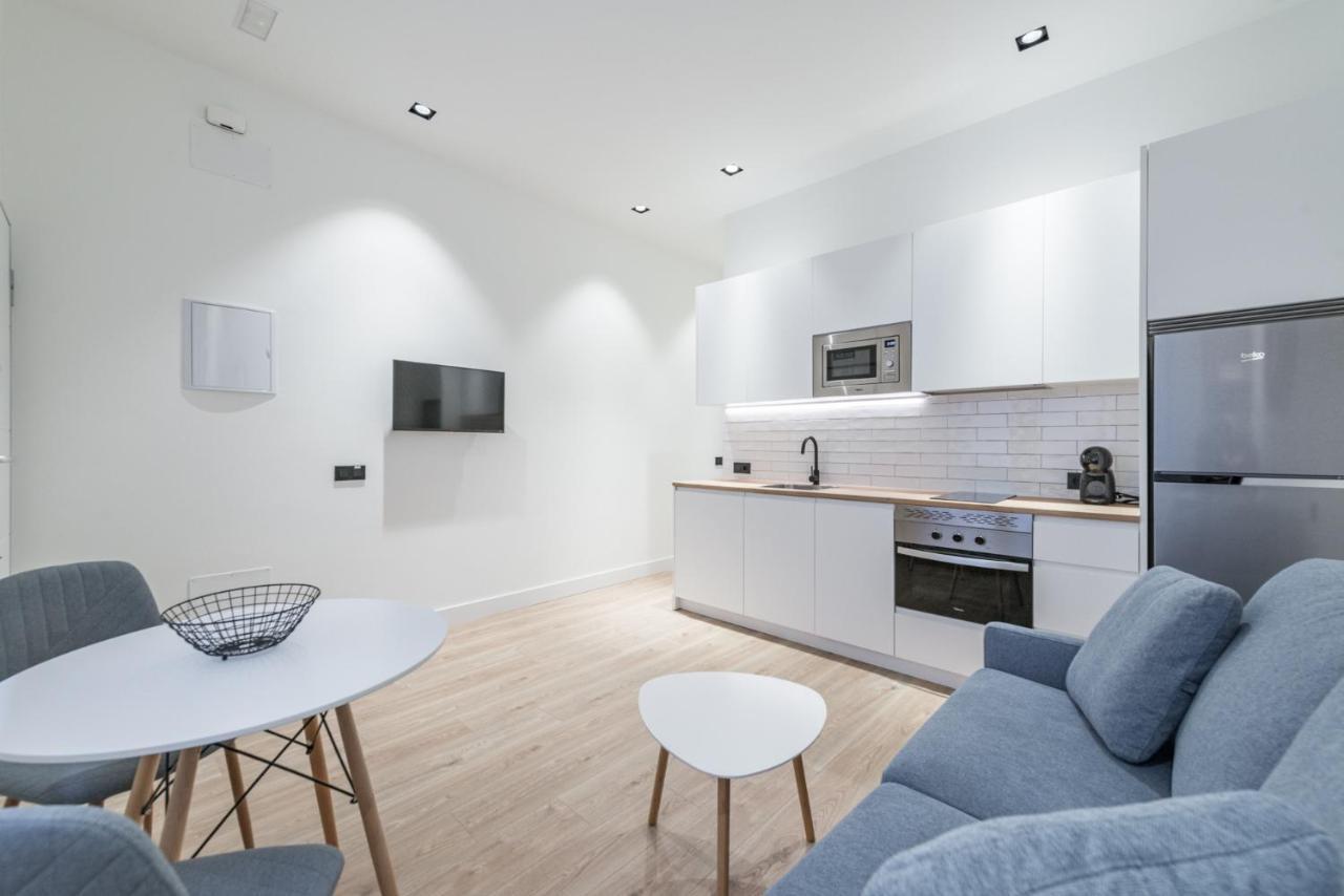 Apartament Jes B Close To Bernabeu Stadium Madrid Exterior foto