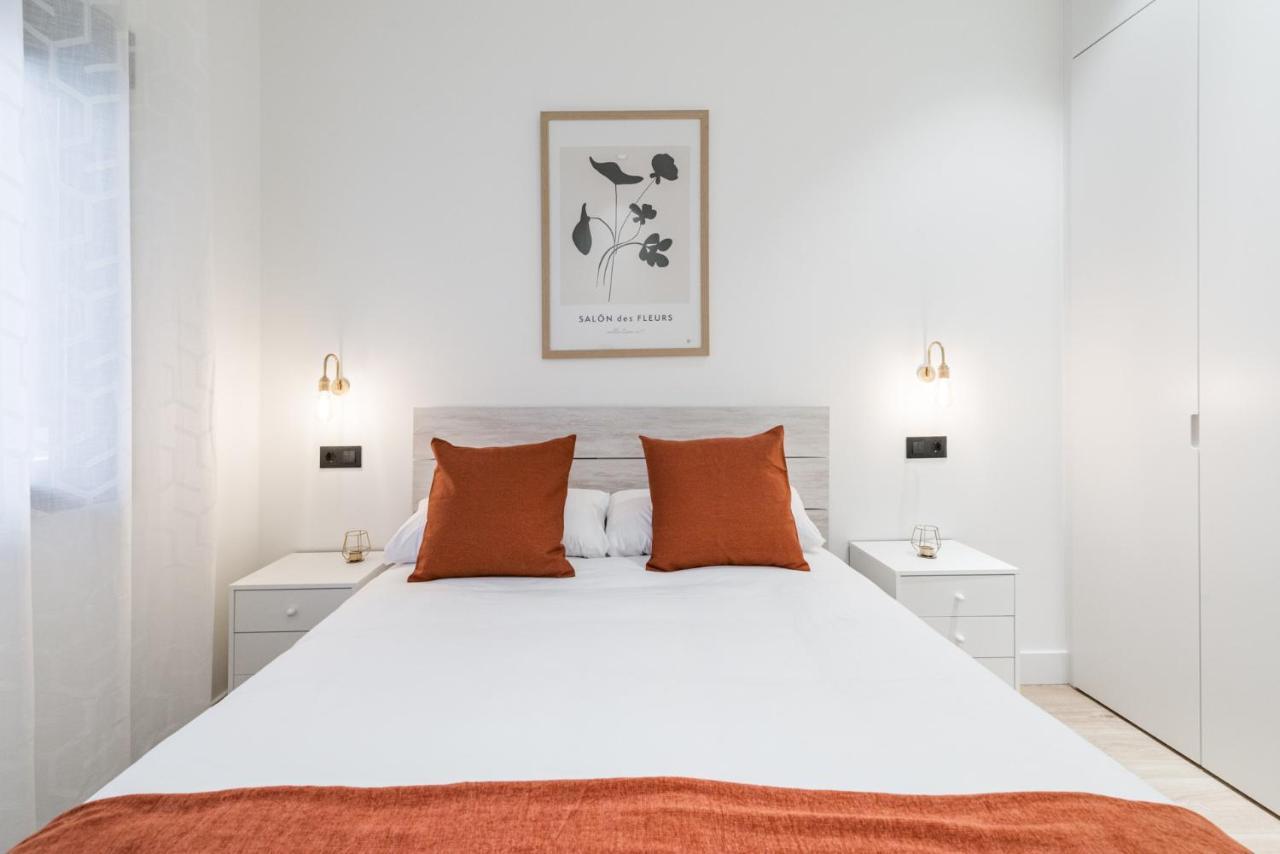 Apartament Jes B Close To Bernabeu Stadium Madrid Exterior foto